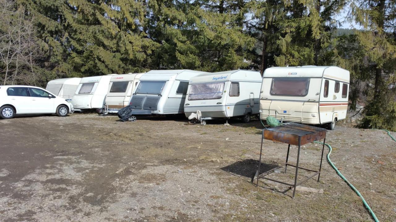 Camping Aviator, Numai Teren, Campare Pentru Rulote Autorulote Personale, Campingul Nu Are Rulote !!! บุชเตนี ภายนอก รูปภาพ